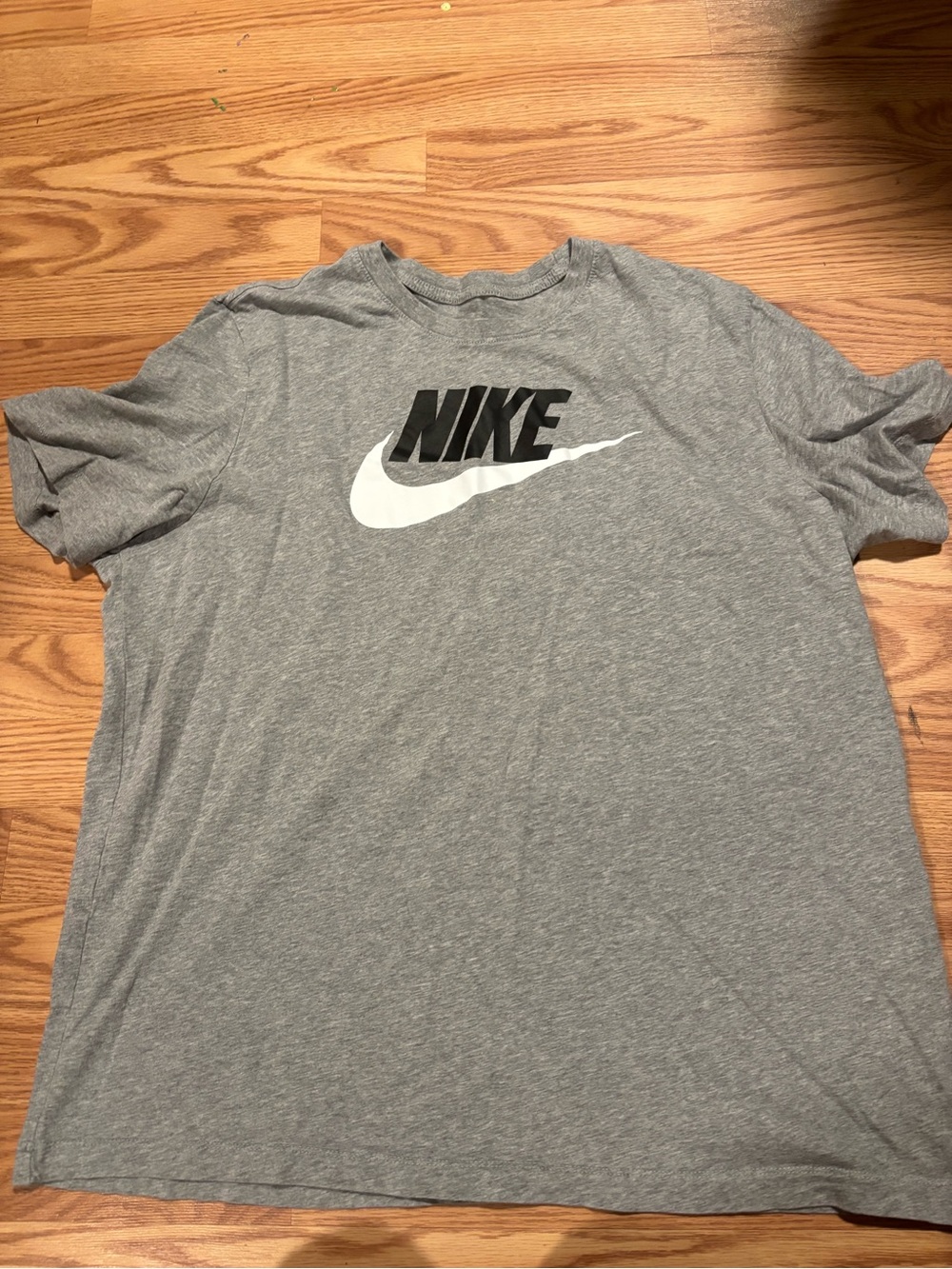 Nike Men's Gray Logo black and white T-Shirt The Nike Tee XXL